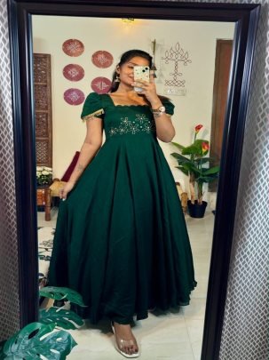 Aaradhya Embroidered Flare Gown