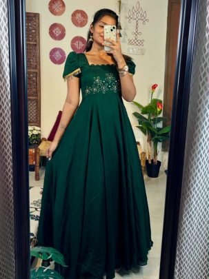 Aaradhya Embroidered Flare Gown