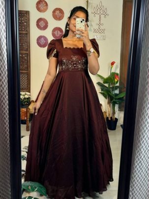 Aaradhya Embroidered Flare Gown