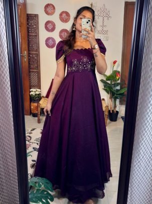 Aaradhya Embroidered Flare Gown