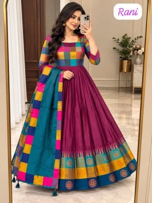 Aarohi Cotton Spun Silk Anarkali Set
