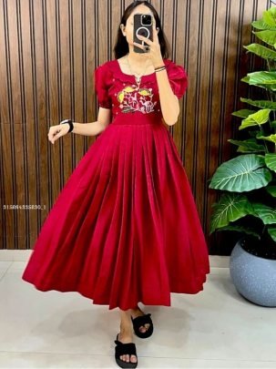 Elegant Pleated Midi Dress with Embroidered Bodice