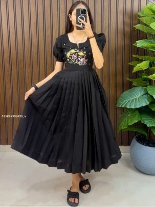 Elegant Pleated Midi Dress with Embroidered Bodice