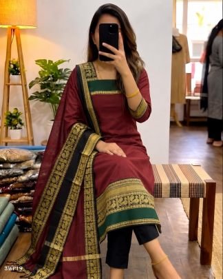 Kanchi Weave Zari Kurta Pant Set