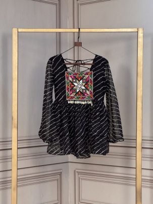 Kutchi Gamthi Patchwork Laheriya Top