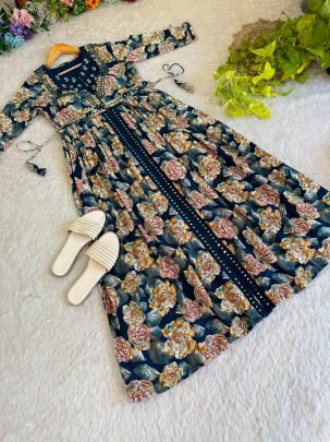 Party Wear Exquisite Gown