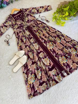 Party Wear Exquisite Gown