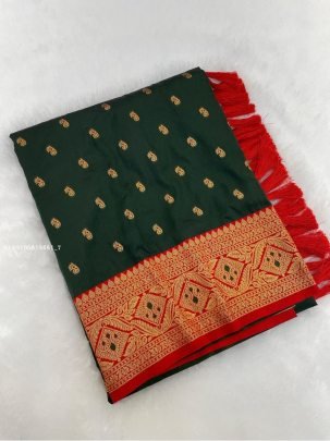 Traditional Soft Silk Saree with Rich Woven Pallu and Tassels