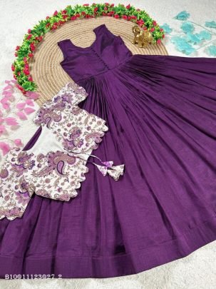 Vichitra Silk Gown with Floral Printed Coaty