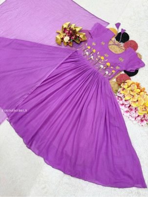 Women's Anarkali Kurta with Floral Embroidery and Dupatta