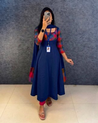 Women   s Flared Designer Anarkali Gown